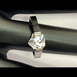 SOLITAIRE HEART STAINLESS STEEL RING